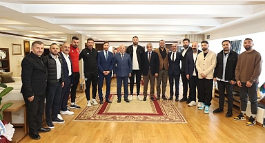 Erzurumspor FK'dan Başkan Sekmen'e ziyaret