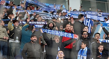 Gurbette destek vakti