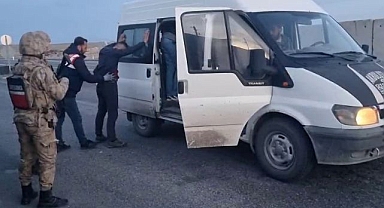Jandarmadan kaçak altın operasyonu