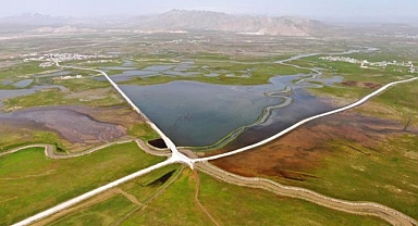 Kar suları eridi, ova sular altında kaldı