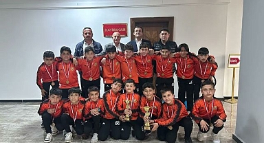 Kaymakam Tutkan sporcuları ağırladı