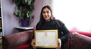 Köyün ilk kadın muhtarı oldu