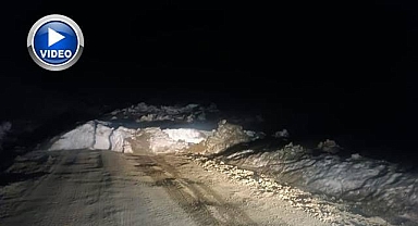 Köyün şehirle bağlantısı kesildi