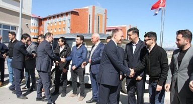 Levent Çakmur personelle tanıştı