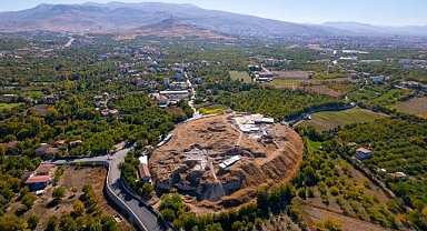 O höyükte yeni dönem kazı çalışmaları başlıyor