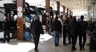 Otogarlarda bayram yoğunluğu başladı