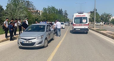Otomobil ile motosiklet çarpıştı: 1 kişi ağır yaralandı