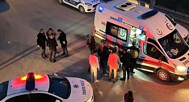 Paten kayan çocuk otomobilin altında kaldı