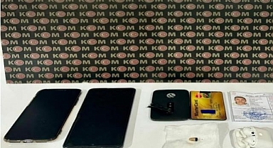 Sınavda kopya düzeneği ile yakalandılar