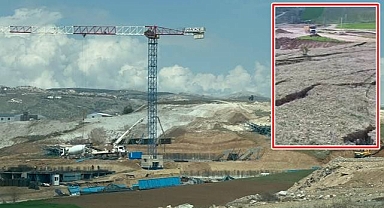 Toprak zemindeki yarıklar paniğe neden oldu