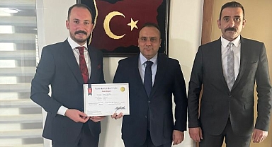 Türk Hukuk Enstitüsü Erzurum Şubesinde bayrak değişimi