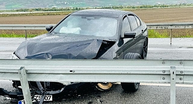 Yağmur beraberinde kazayı getirdi