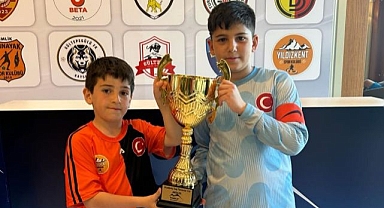 Yıldızlar Antalya'da parladı