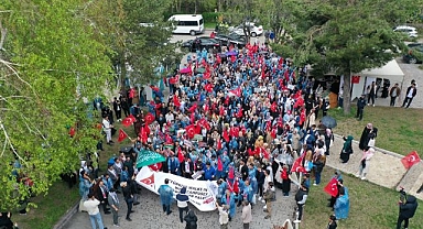 Atatürk Üniversiteli öğrencilerden Filistin’e destek mesajı