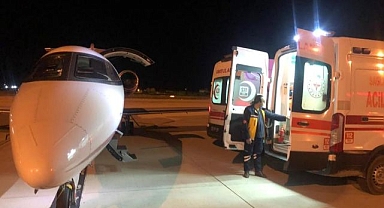 Bebek hastalar ambulans uçakla sevk edildi