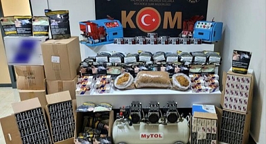 Binlerce bandrolsüz makaron ele geçirildi