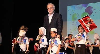 'Çocuklarımız aydınlığımız olacak'