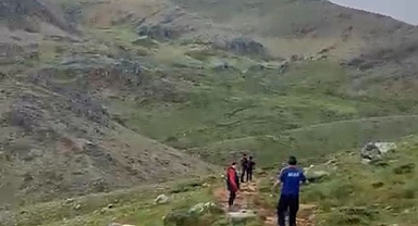 Dağda attan düşerek yaralandı