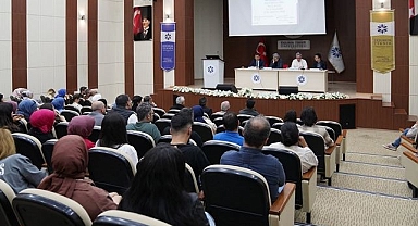 ETÜ’de Hilmi Ziya Ülken anıldı