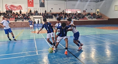 Futsalın kralı Reşit Karabacak Spor Lisesi