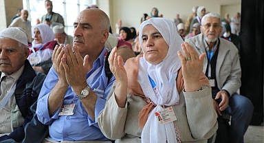 Hacı adaylarını binlerde kişi uğurladı