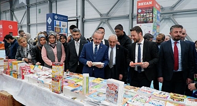 Kitap dünyası Erzurum'da buluştu