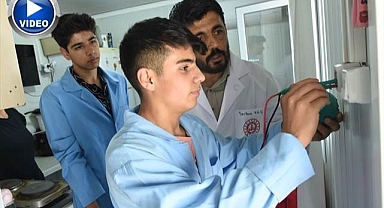 Konteyner kentin elektrik sorunlarını gideriyorlar