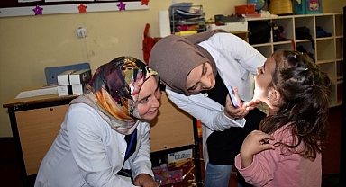 Köy çocuklarına sağlık taraması