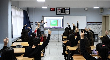 Öğretmenlerin beklediği takvim açıklandı