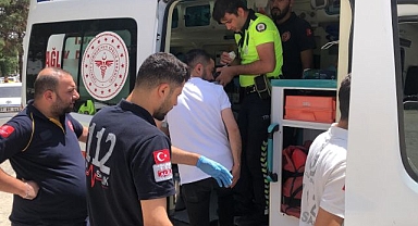 Otomobilin çarptığı kız öğrenci yaralandı