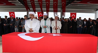 Pençe-Kilit şehidine gözyaşlarıyla veda