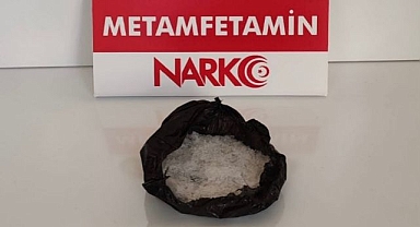 Şüpheli araçtan uyuşturucu çıktı