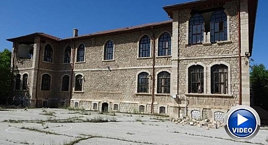 Tarihi okul kütüphane olacak
