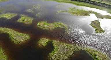 Yüzen adalar ziyaretçilerini bekliyor