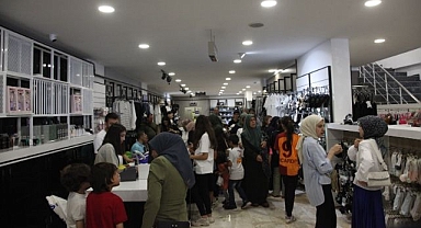 220 yetim ve öksüz çocuk giydirildi
