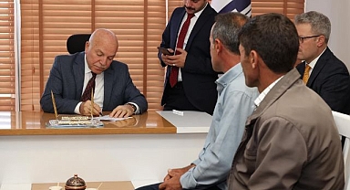 Başkan Sekmen vatandaşları dinledi