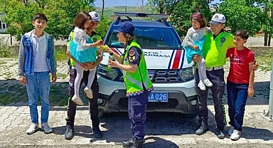 Bayram trafiğinde çikolatalı sürpriz