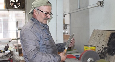 Erzurum'da bayram öncesi bıçak bileme mesaisi başladı