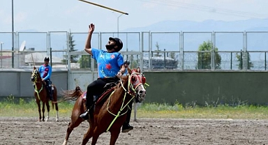 Erzurum’da ciritli günler