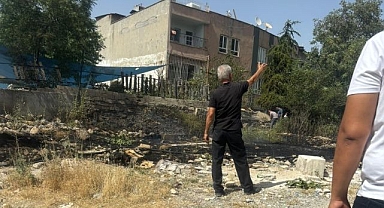 Kopan elektrik telleri yangına neden oldu