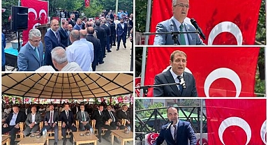 MHP Erzurum'da şölen havasında bayramlaşma