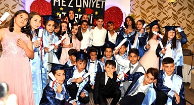 Minikler ilk mezuniyet heyecanını yaşadı