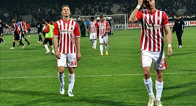 O takıma 2 dönem transfer yasağı geldi