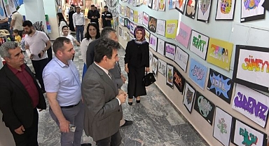 Öğrencilerin sergisi tam not aldı!