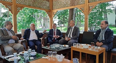 Rektör Çomaklı'nın bayram konukları...