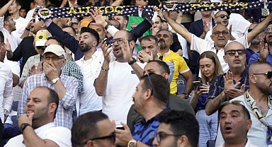 Taraftardan tezahüratlı destek