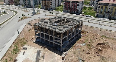 Verilen sözler yerine getirilmeyince caminin inşaatı yarıda kaldı