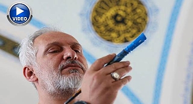 28 yıldır cami süslüyor