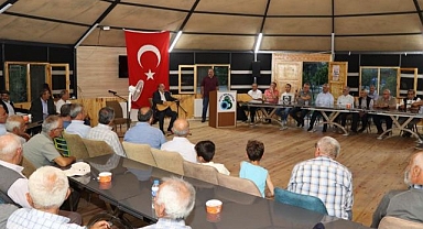 Erzurumlu aşıklar sazları ve sözleriyle coşturdu