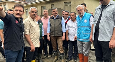 Gönüllüler afetzedeler için seferber oldu